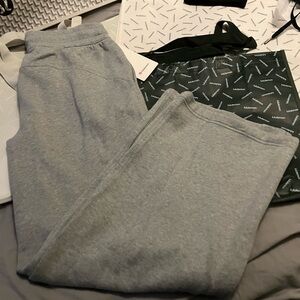 NWT Lululemon Scuba Mid-Rise Wide-Leg Pant *Regular, S, Heathered Core GREY